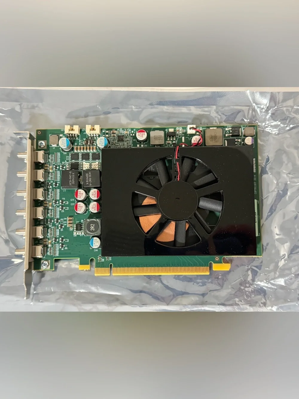 Matrox C680-E4GBF 4GB 6 Mini DP PCle Video Card + 3x Active Mini DP to HDMI
